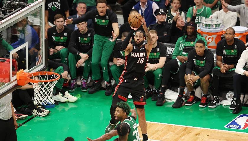 体育平台包含丹佛掘金发布备战花絮，加时末段刷新队史纪录，NBA常规赛任务艰巨，年轻球员得到机会的词条