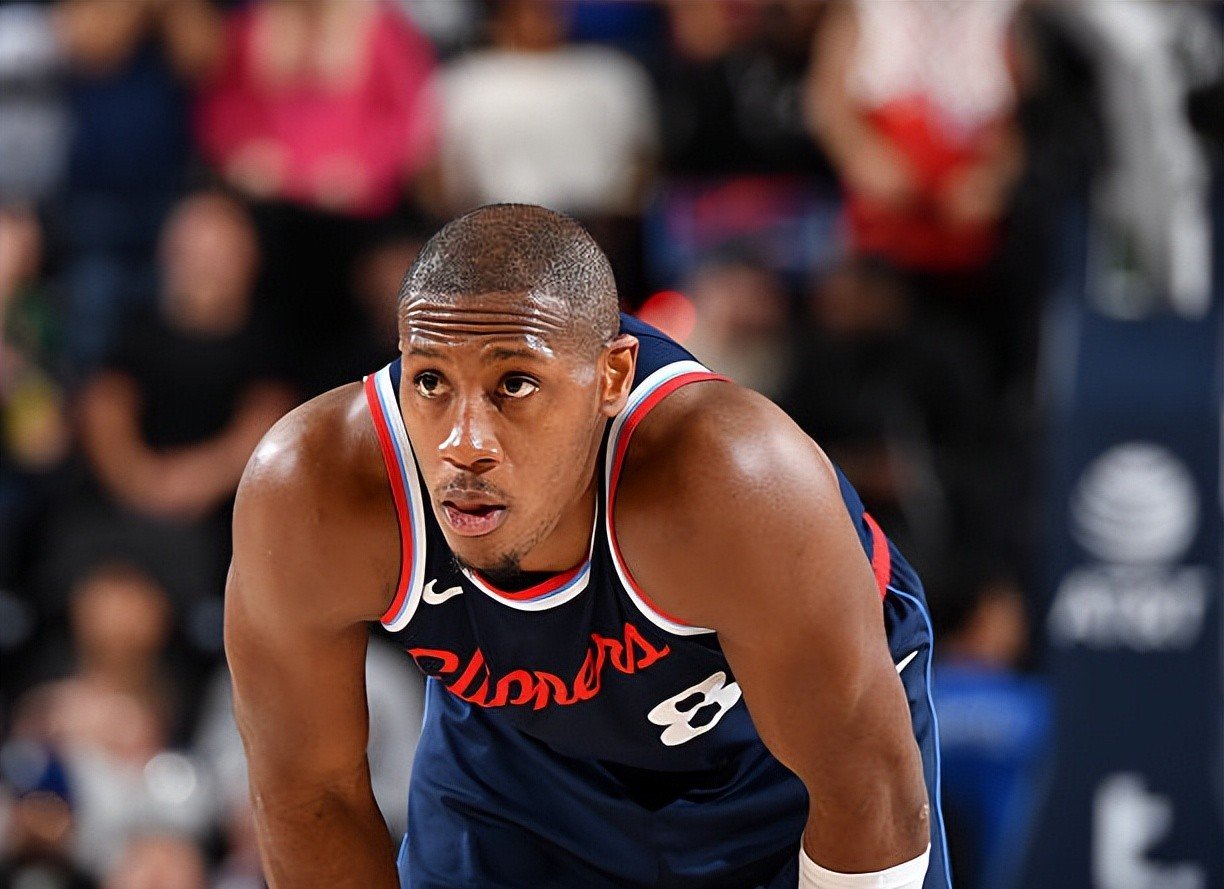 包含这也行？窗口期洛杉矶快船扳平良机西亚卡姆在皇家马德里比赛中回归赛场，欧联关键时刻热度飙升的词条